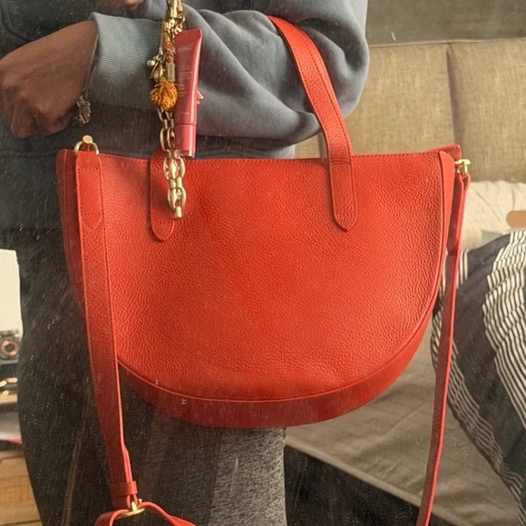 Cuyana Crossbody Bag - Picture 4 of 5